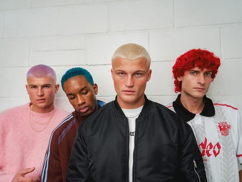  Slick Gorilla 
 La mission de Slick Gorilla ?...